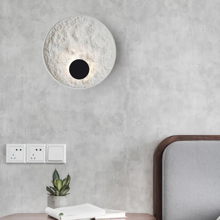 LumaHalo - Moderne strukturert sirkulær vegglampe