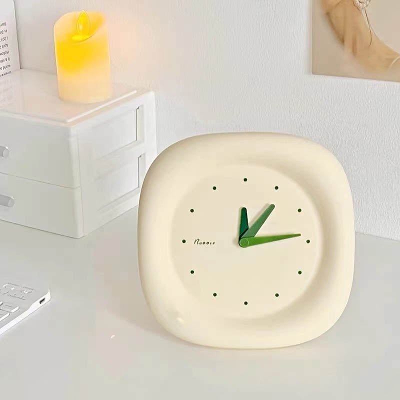 TimeLuxe - Moderne og stilig veggklokke