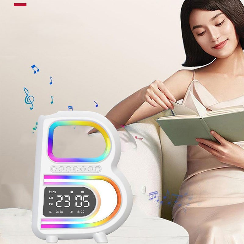 BrightB - LED Letter B skrivebordslampe med klokke og hylle