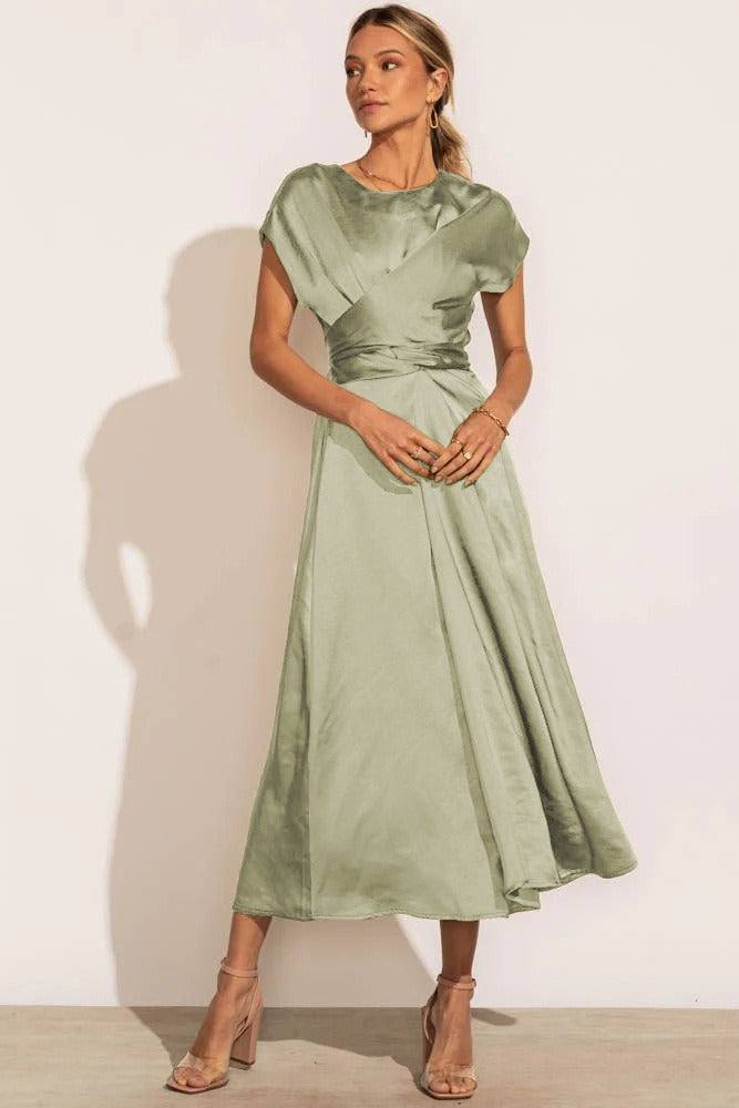 Amelia - Elegant kjole med draperinger