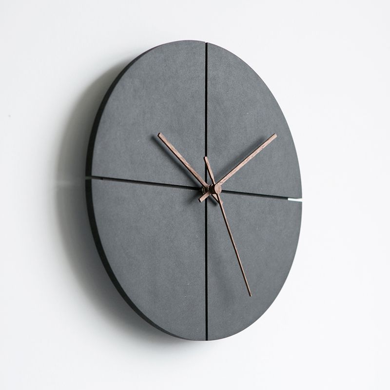 GeoTime – Moderne sirkel- og firkantet veggklokke med unik design