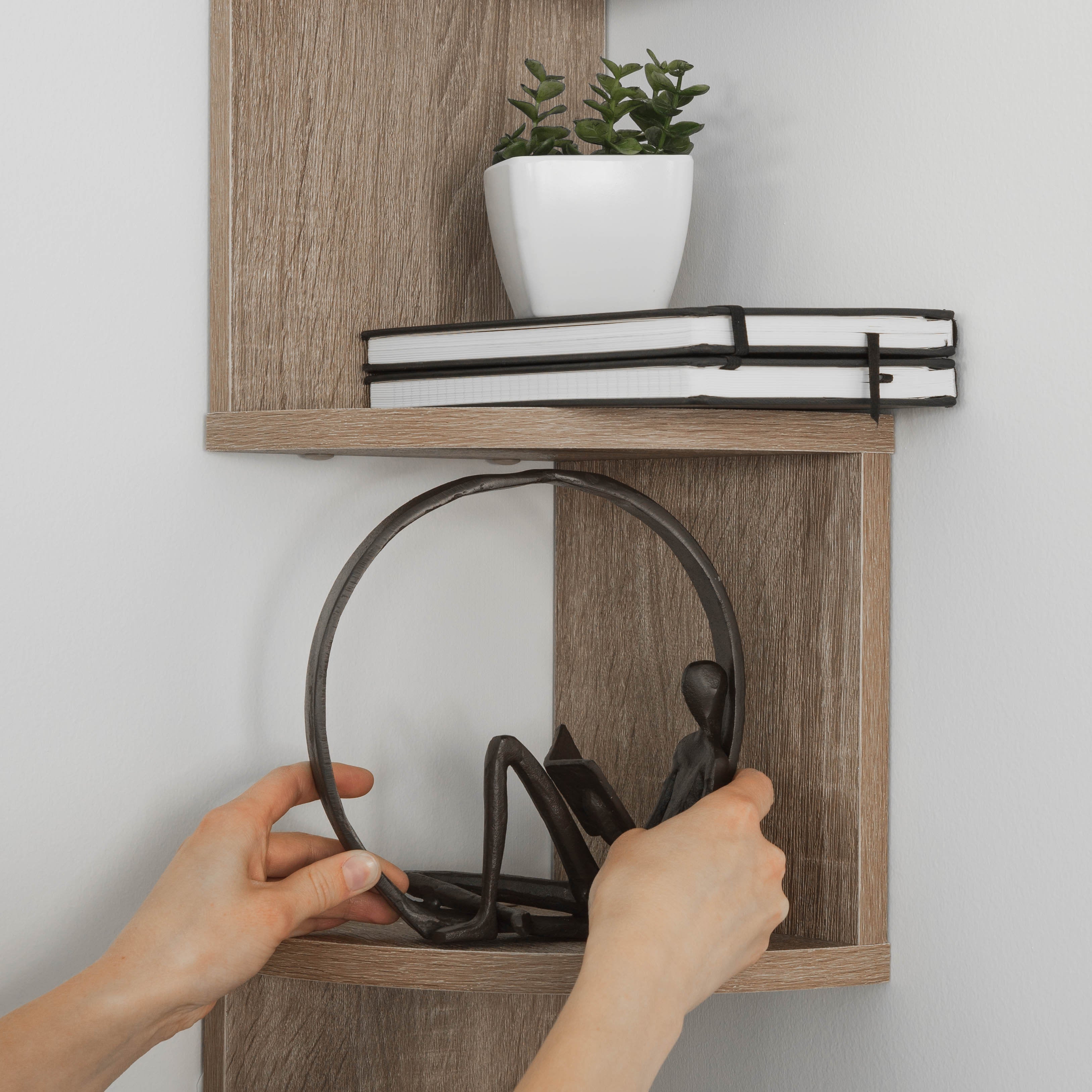 CornerWall - Vegghylle Maksimer plassen med stil